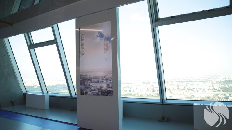 平行现实：交互式装置“建筑乌托邦”将使您看到一个平行的现实，其中将俄罗斯所有最奇妙的建筑项目都变为现实：从埃尔利西茨基的水平摩天大楼到乔治·克鲁蒂科夫的飞行屋 (2).jpg